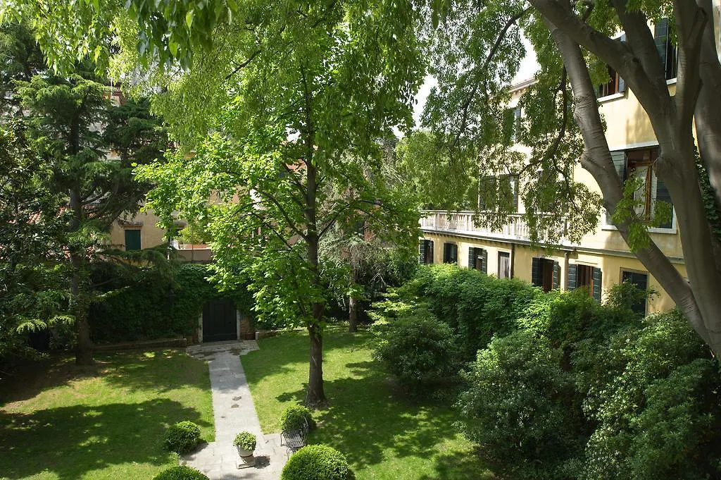 Ca\' Cerchieri 1 Garden View location