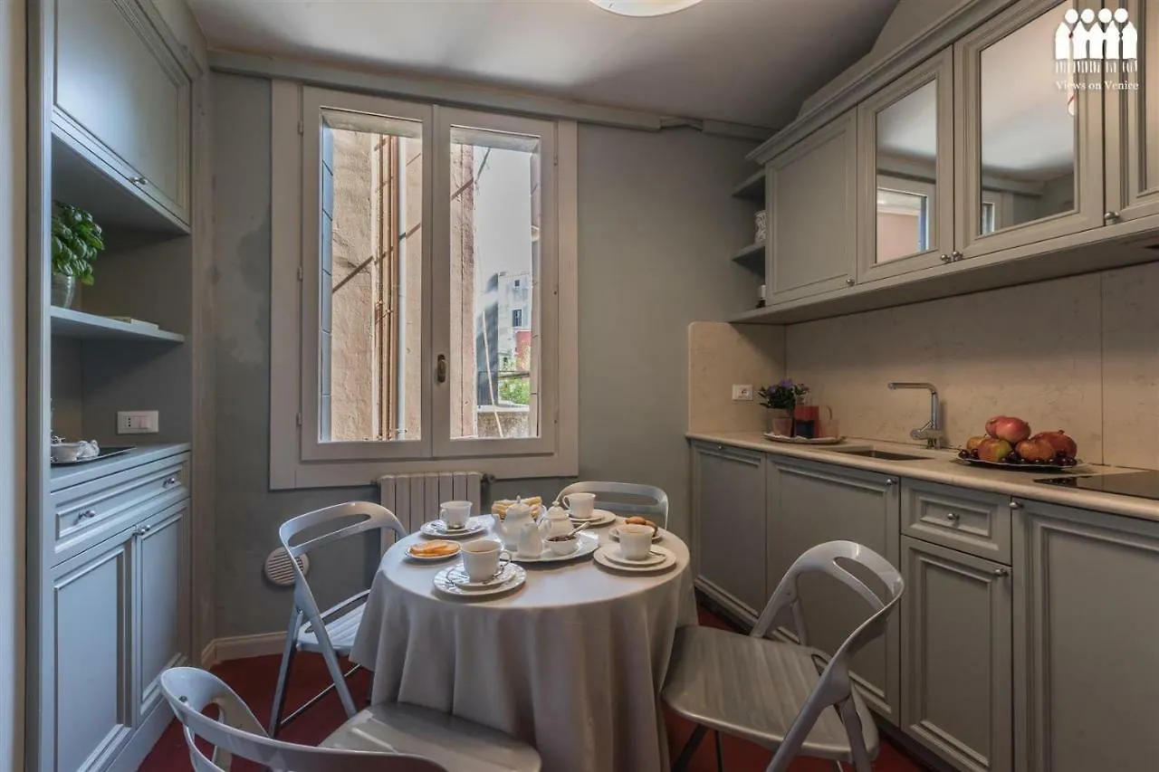 Ca' Cerchieri 1 Apartment Venice 0*,